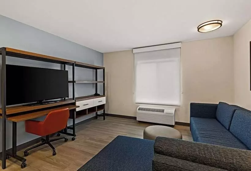 Hotelli Everhome Suites Fayetteville Near Fort Liberty