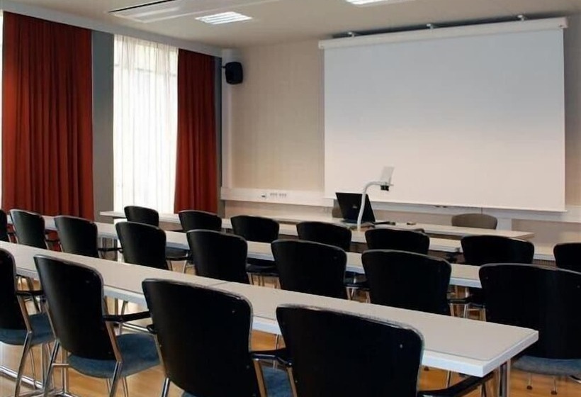 הוסטל Imatra Spa Sport Camp