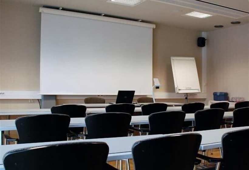 הוסטל Imatra Spa Sport Camp