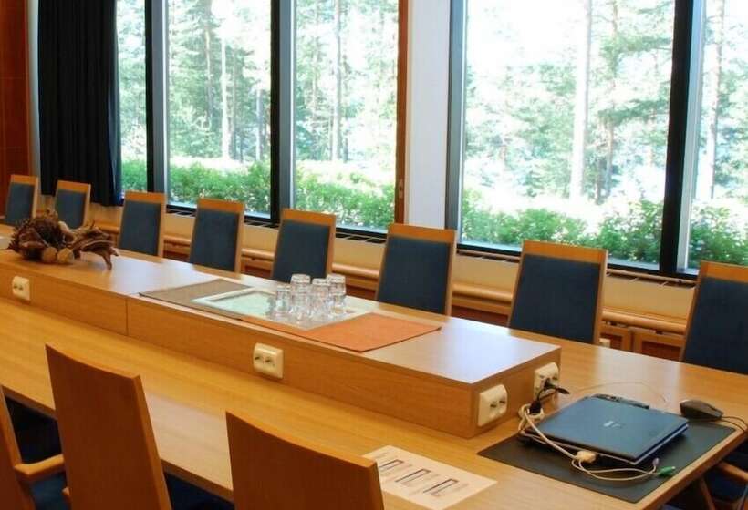 הוסטל Imatra Spa Sport Camp