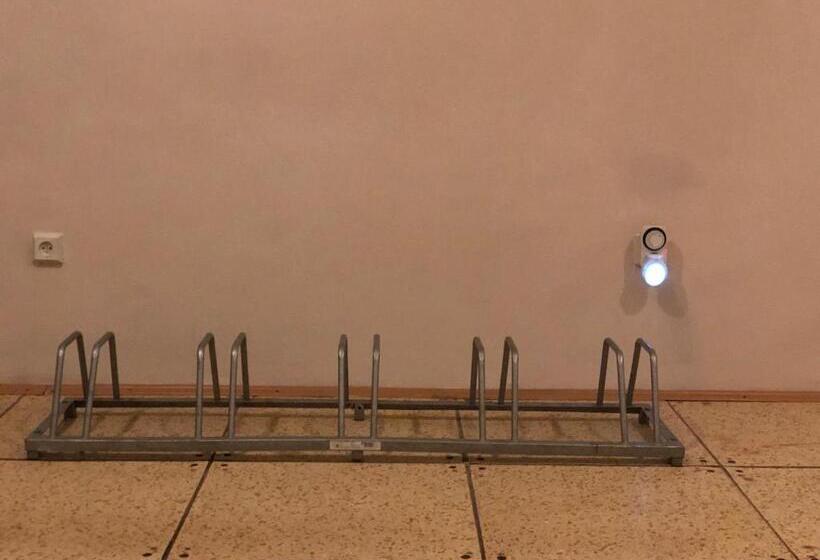 הוסטל Penzion B5