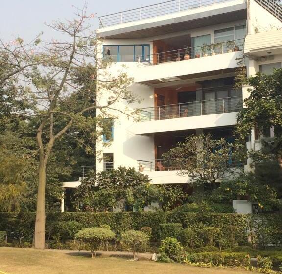 تختخواب و صبحانه B Nineteen