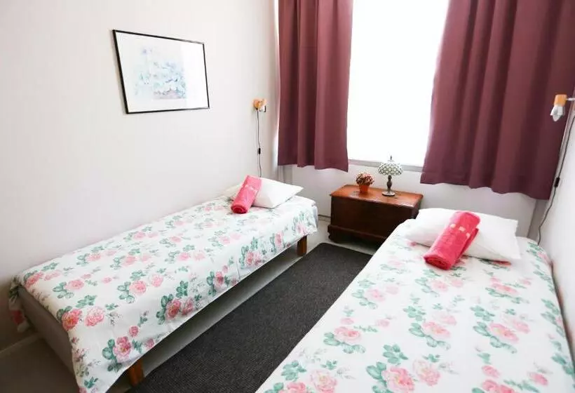 تختخواب و صبحانه Bed&breakfast Tuure
