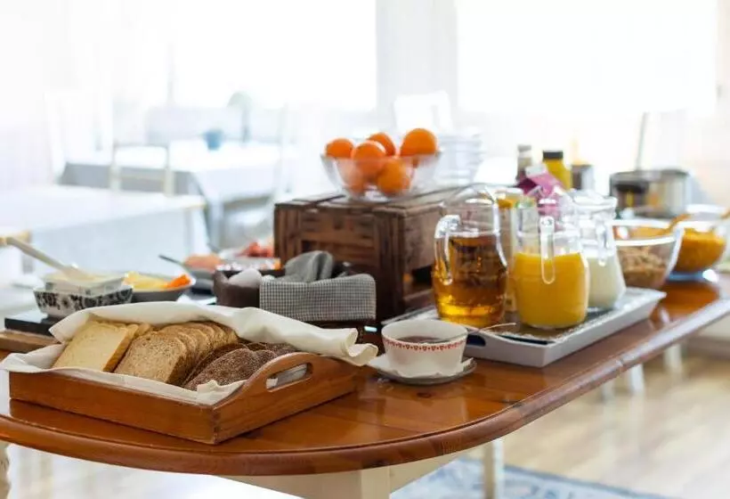 تختخواب و صبحانه Bed&breakfast Tuure