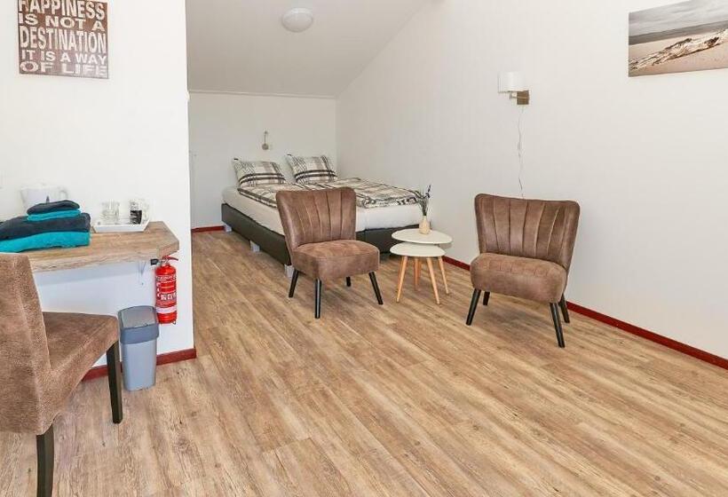 Bed and Breakfast Camping Tussen De Diepen