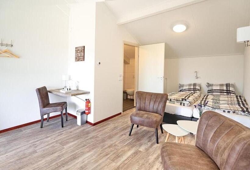 Bed and Breakfast Camping Tussen De Diepen