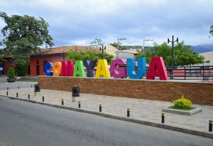 هتل Antigua Comayagua