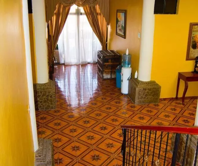 هتل Antigua Comayagua
