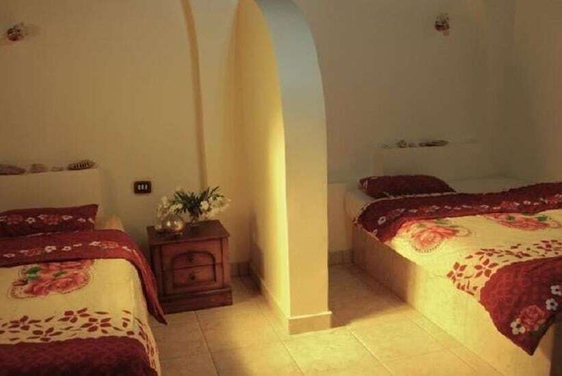 هتل Bawiti Oasis Resort