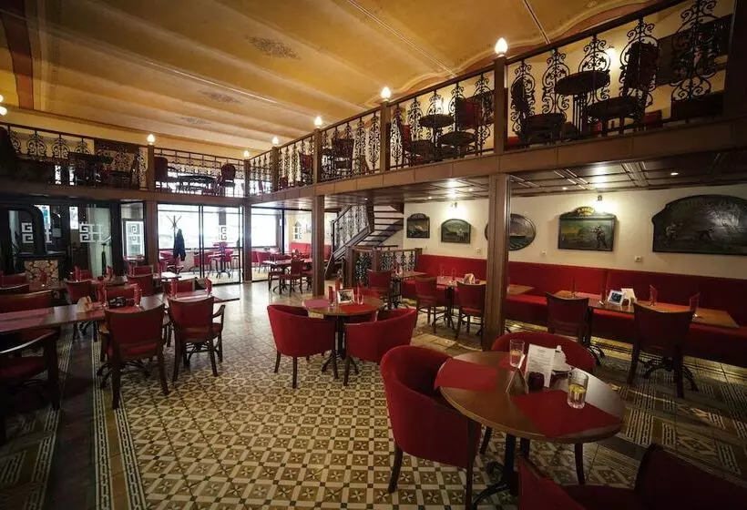 Hotelli Bristol