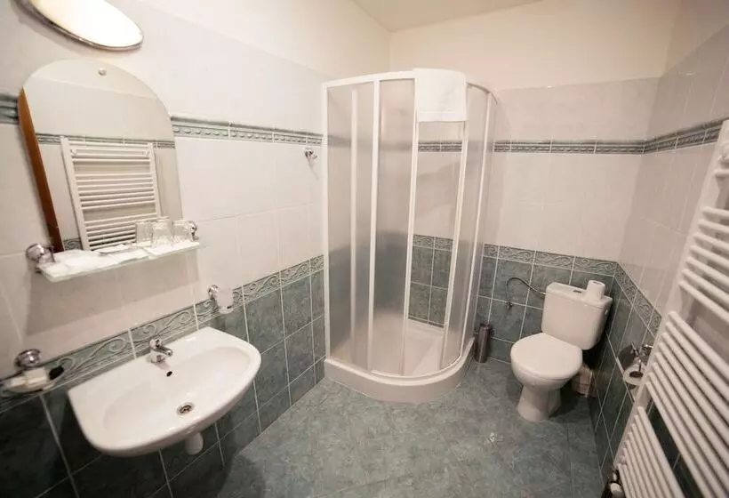 Hotelli Bristol