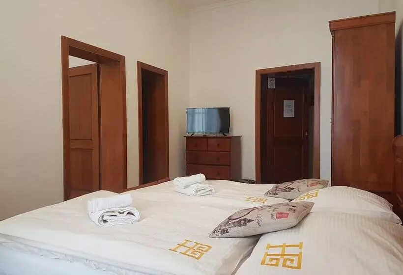 Hotelli Bristol