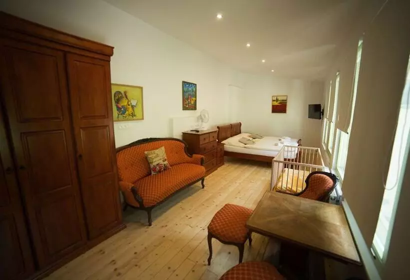 Hotelli Bristol