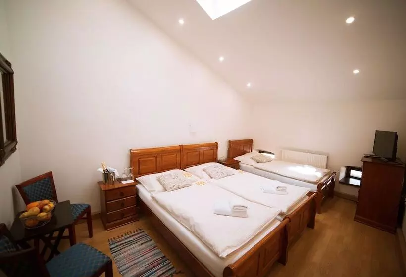 Hotelli Bristol