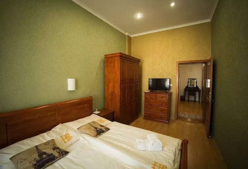 Hotelli Bristol