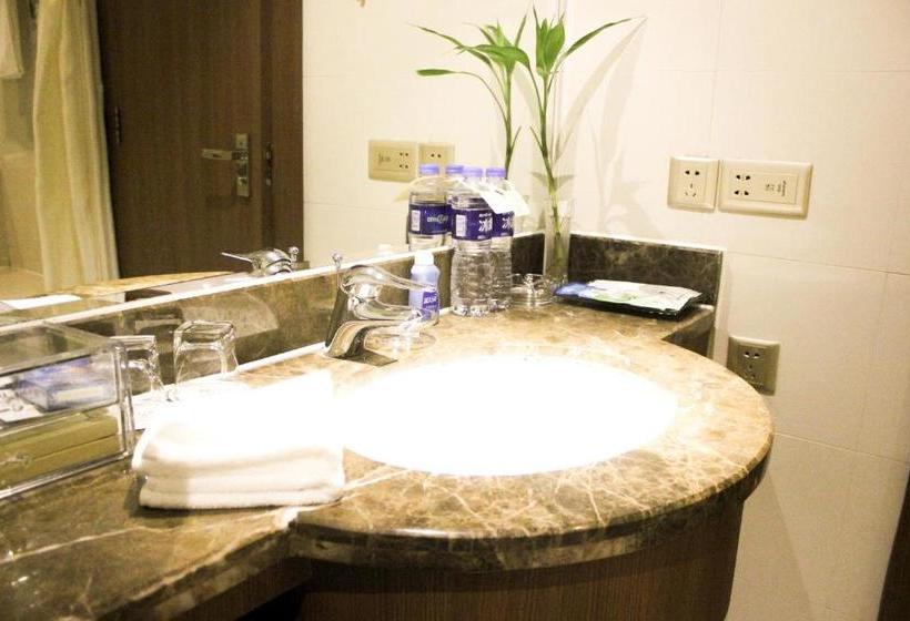 Отель Jinling Danyang