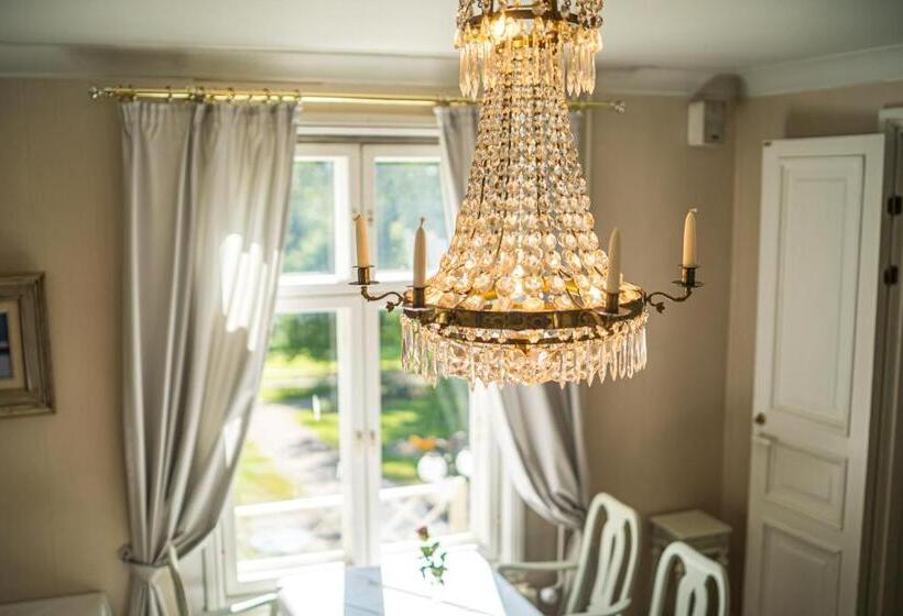 فندق Karolineburg Manor House