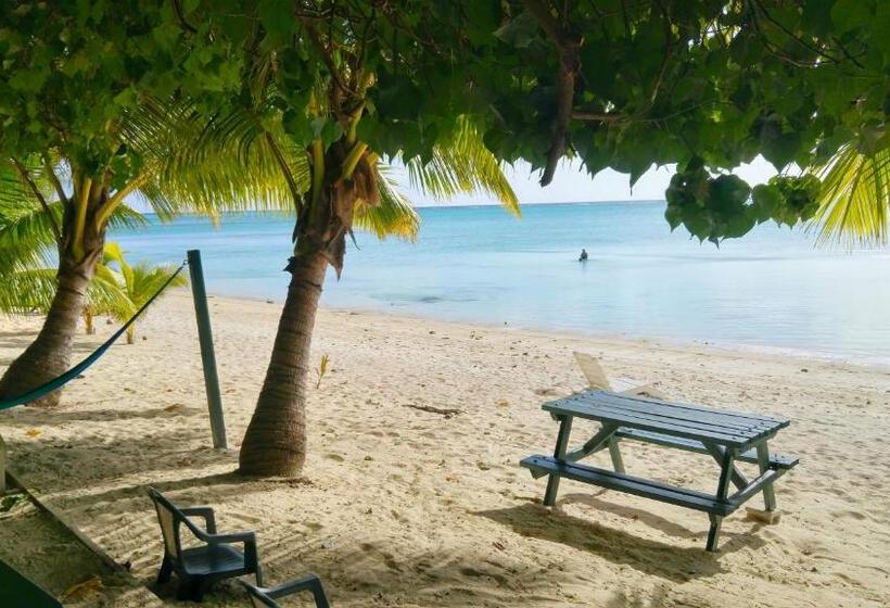 호텔 Matriki Beach Huts