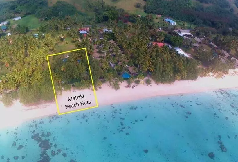 هتل Matriki Beach Huts
