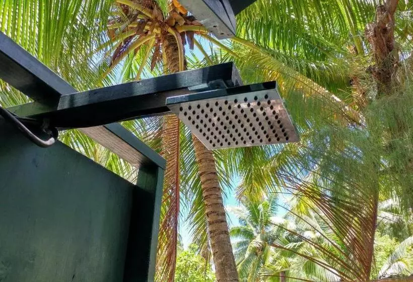 هتل Matriki Beach Huts