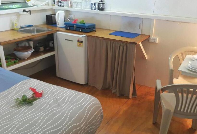 호텔 Matriki Beach Huts