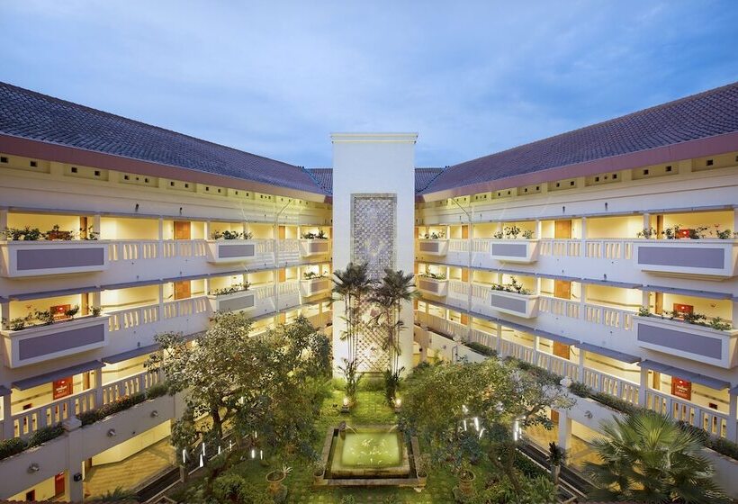 فندق Puri Kiic Golf View