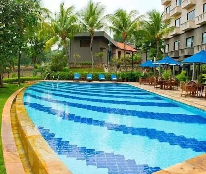 Hotel Puri Kiic Golf View