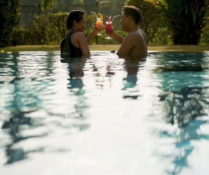 فندق Puri Kiic Golf View