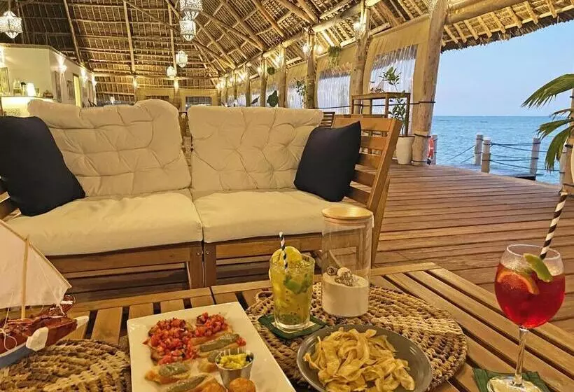 Pongwe Bay Resort