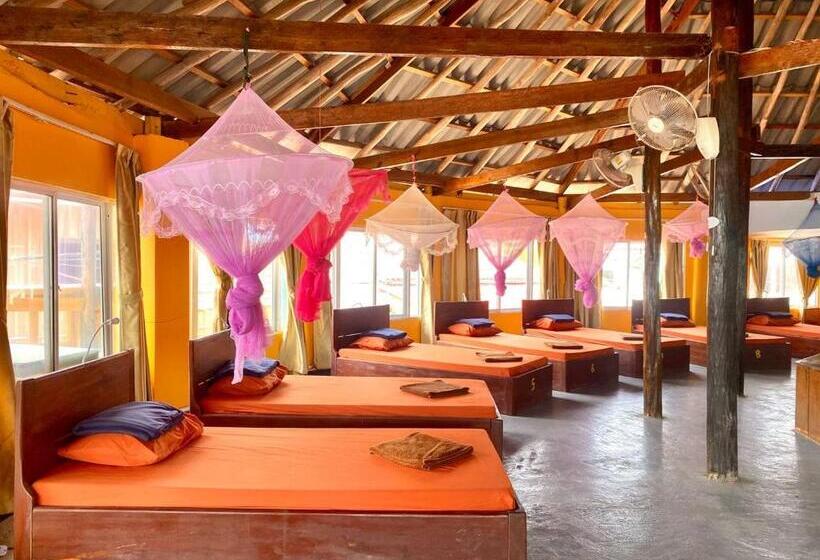 استراحتگاه M'pay Bay Guesthouse