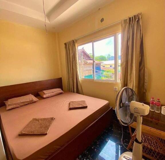 استراحتگاه M'pay Bay Guesthouse