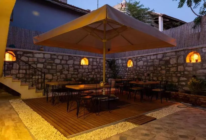 هتل Eski Urla