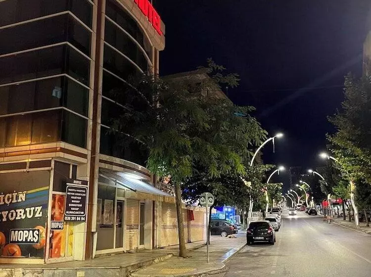 هتل Li̇bra