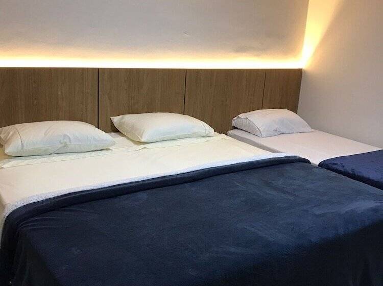 تختخواب و صبحانه Pousada Royal