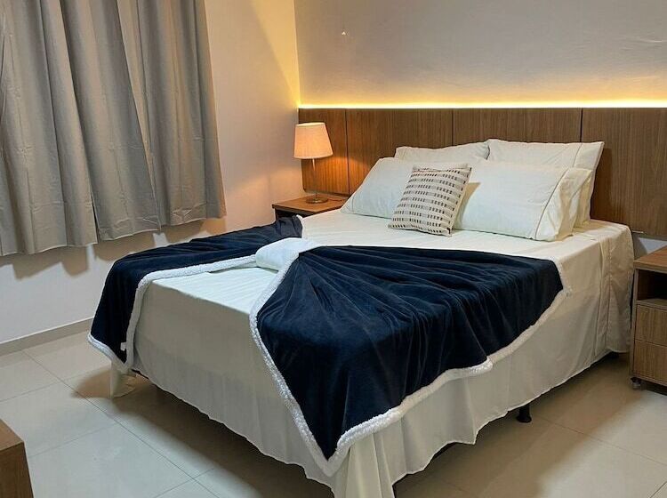 تختخواب و صبحانه Pousada Royal