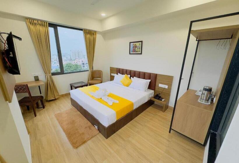 Hotel De Glance Pure Veg