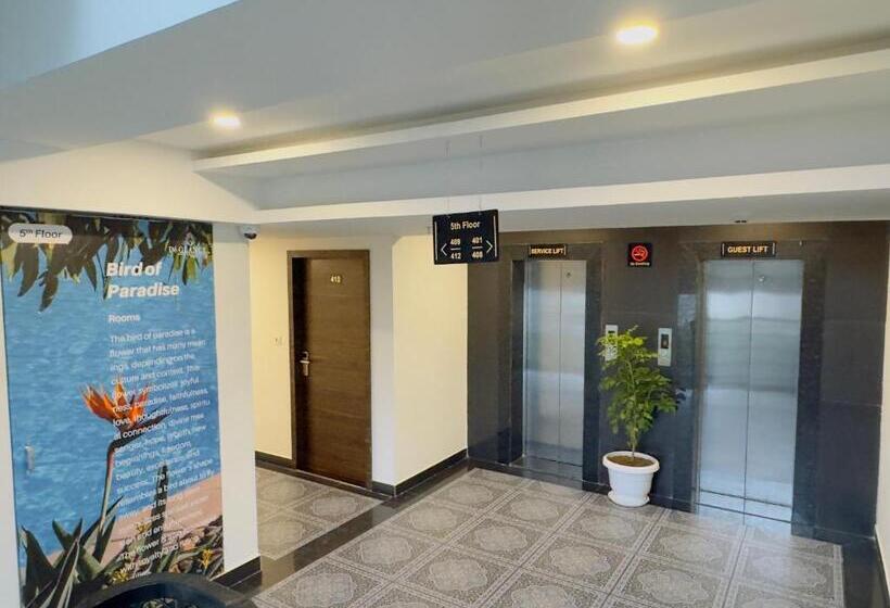 Hotel De Glance Pure Veg