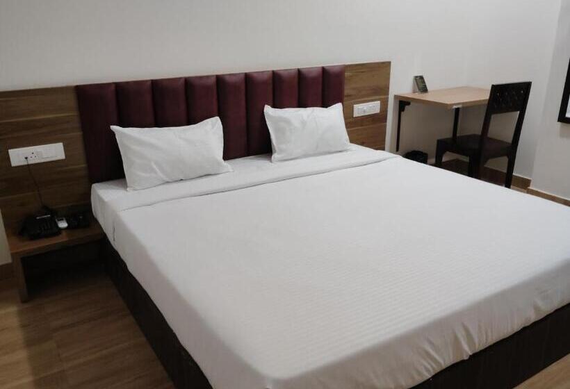 Hotel De Glance Pure Veg