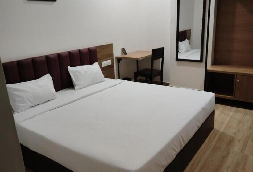 Hotel De Glance Pure Veg