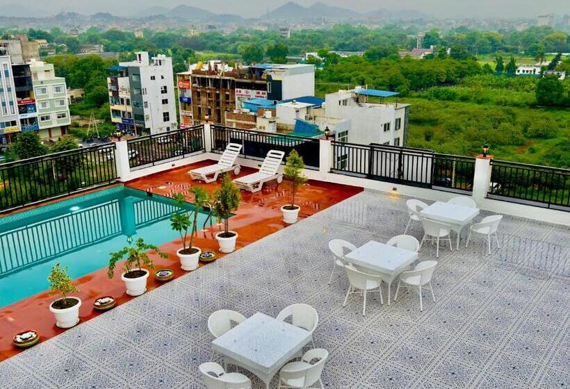 Hotel De Glance Pure Veg