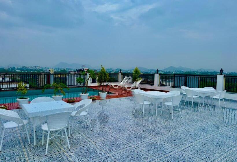 Hotel De Glance Pure Veg