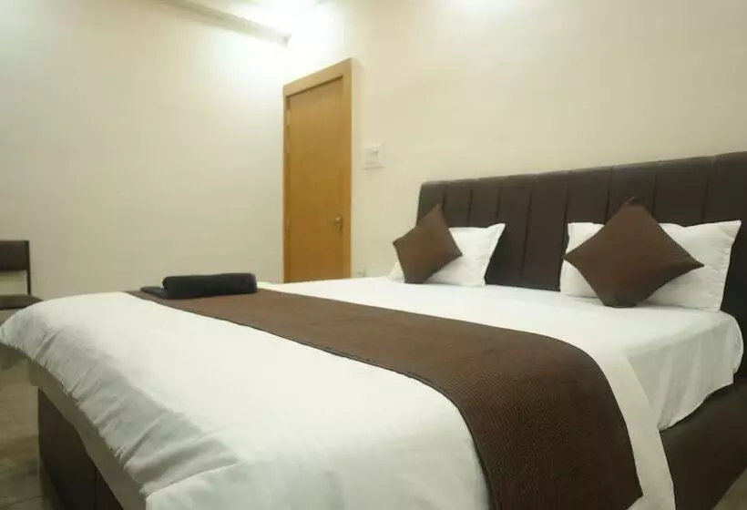 ホテル Mahakal Avantika Palace