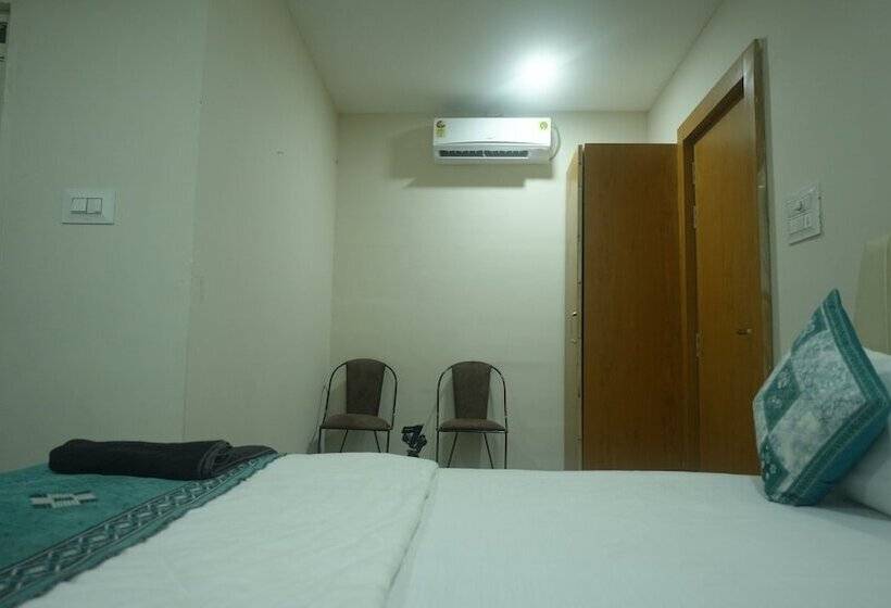 هتل Mahakal Avantika Palace