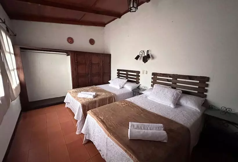 هتل Casa Blanca Antigua Guatemala