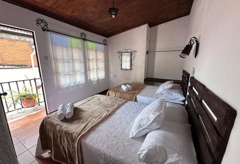 هتل Casa Blanca Antigua Guatemala