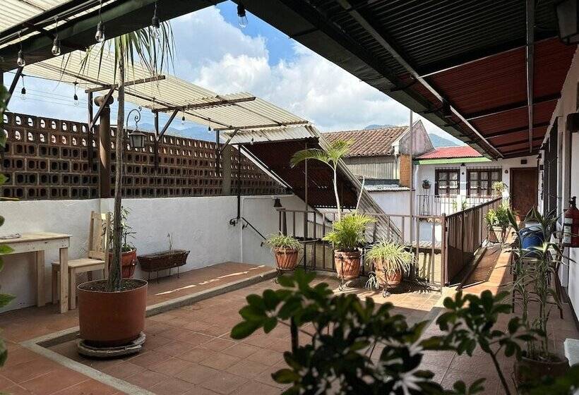 هتل Casa Blanca Antigua Guatemala