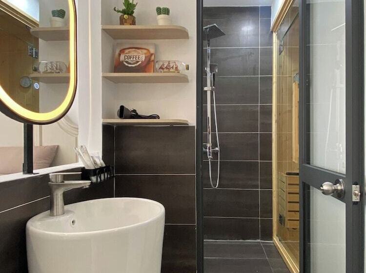 هتل Zeus Living   Harmony Hideout