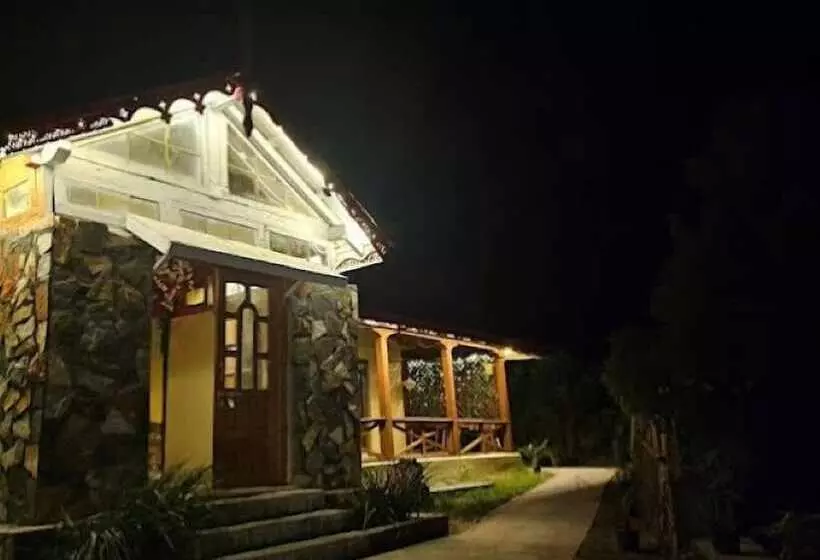 Misty Peaks Resort