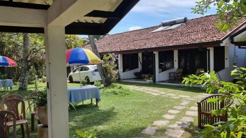 ペンション Chambre Vip, Dans Villa Avec Piscine Et Jardin