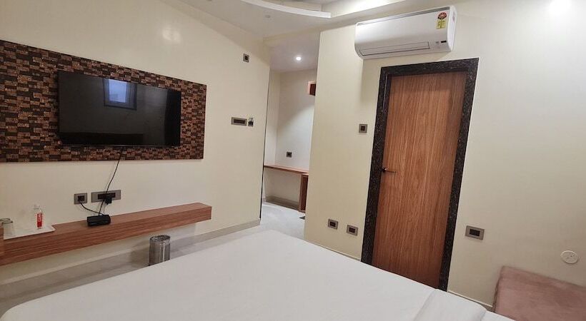 בית מלון כפרי Jia International